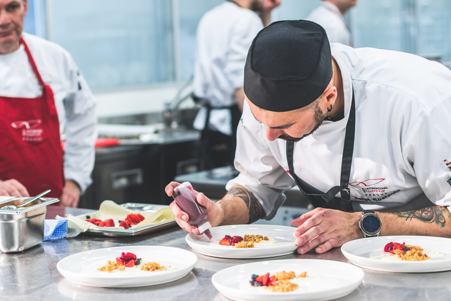 Aramark cup 2022 servírování soutěžních pokrmů